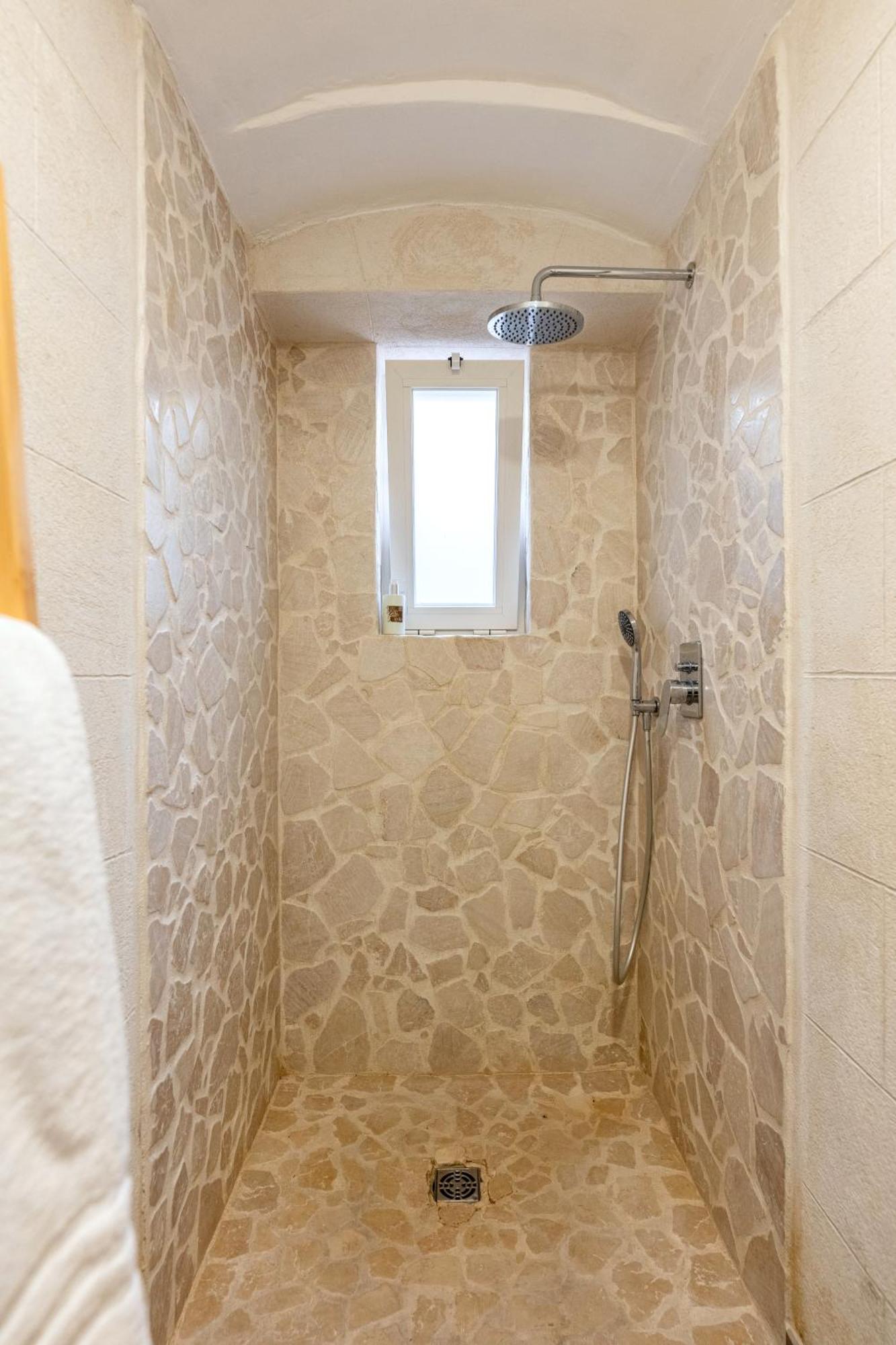 Appartamento Modern Stone In The Heart Of *